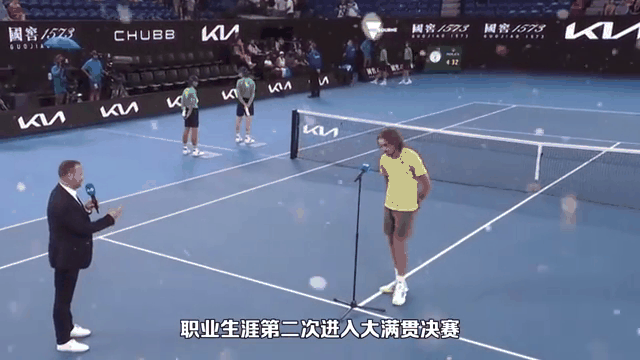 爱游戏APP-年终总决赛翻盘澳网，西西帕斯统治全场